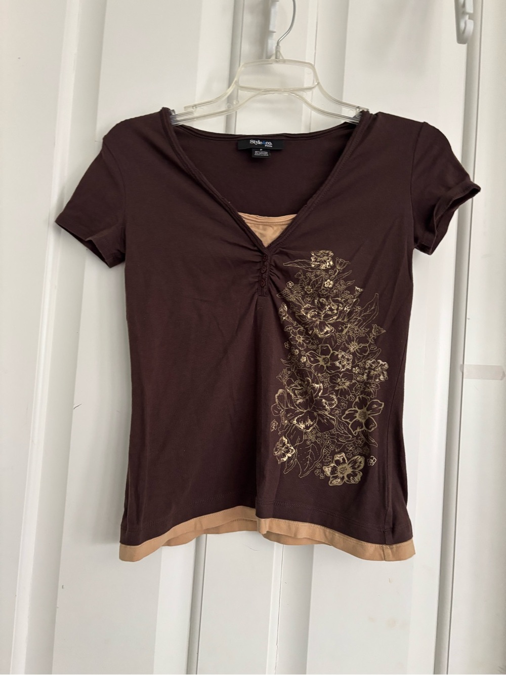 Style & Co. Chocolate Brown Short-Sleeve V-Neck Top with Tan Trim